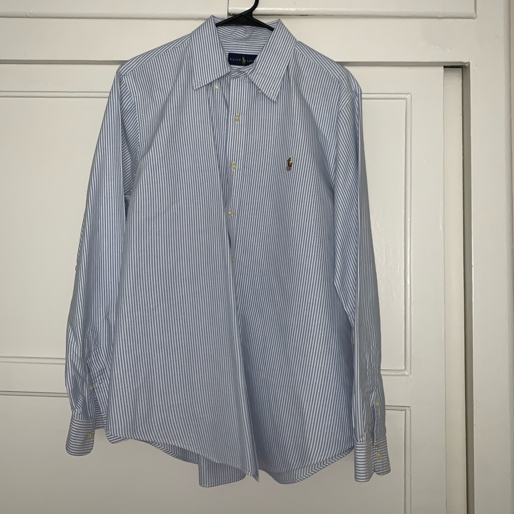 Stripped long sleeve button up